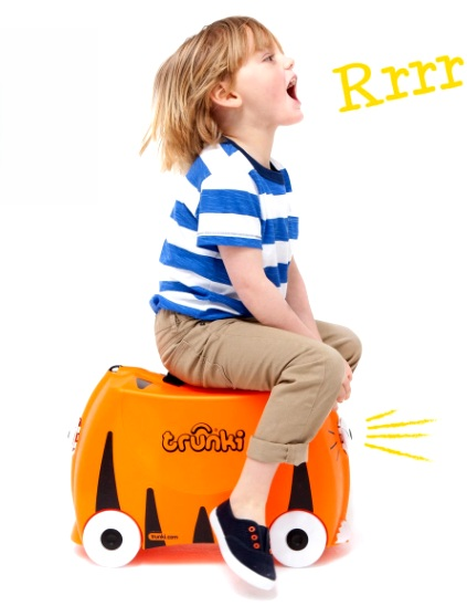 Dieťa sa vozí na kufri Trunki Tiger Tipu